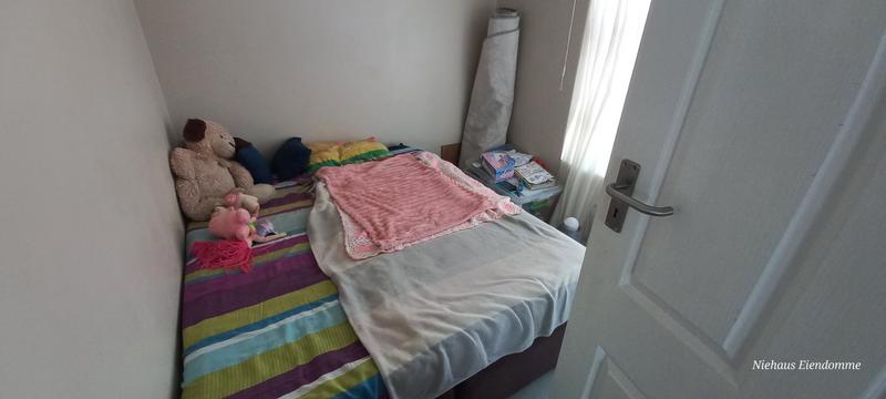 4 Bedroom Property for Sale in Gustrouw Western Cape